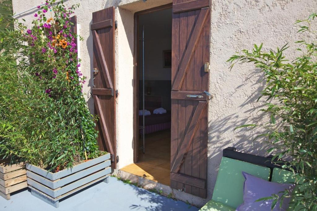 Hôtel Le Niobel Belgodère Kamer foto